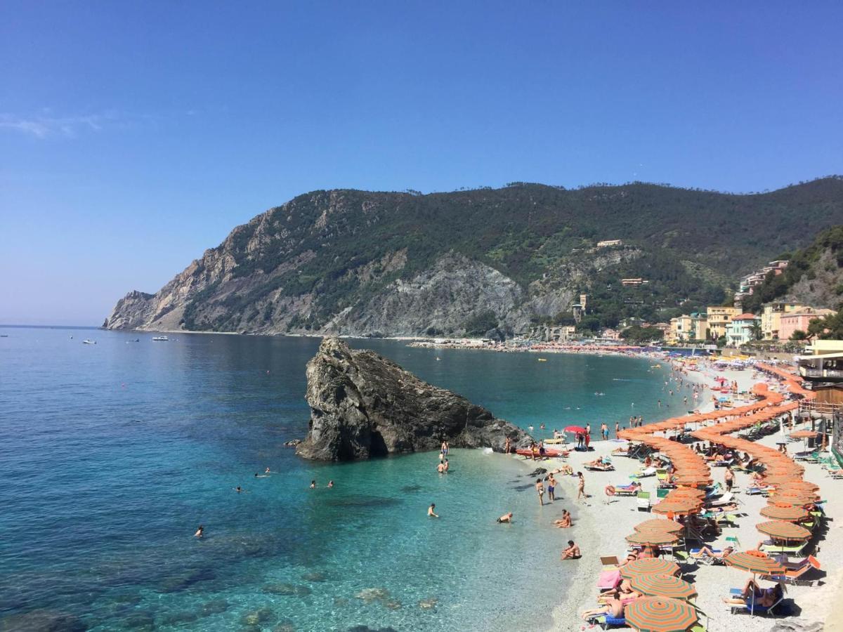 Casa Vacanze Beach House Vicino Alla Stazione Специя Екстериор снимка