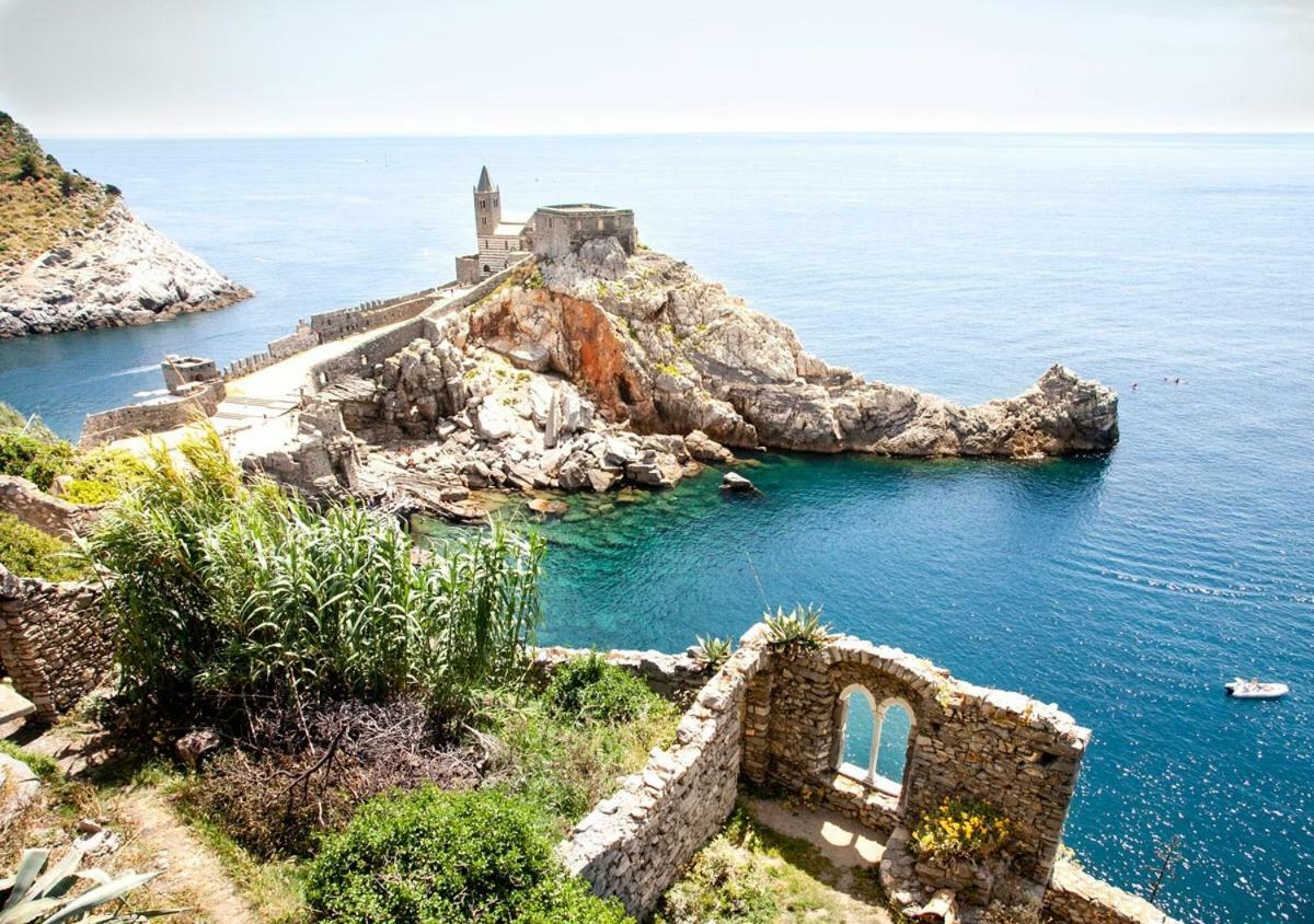 Casa Vacanze Beach House Vicino Alla Stazione Специя Екстериор снимка