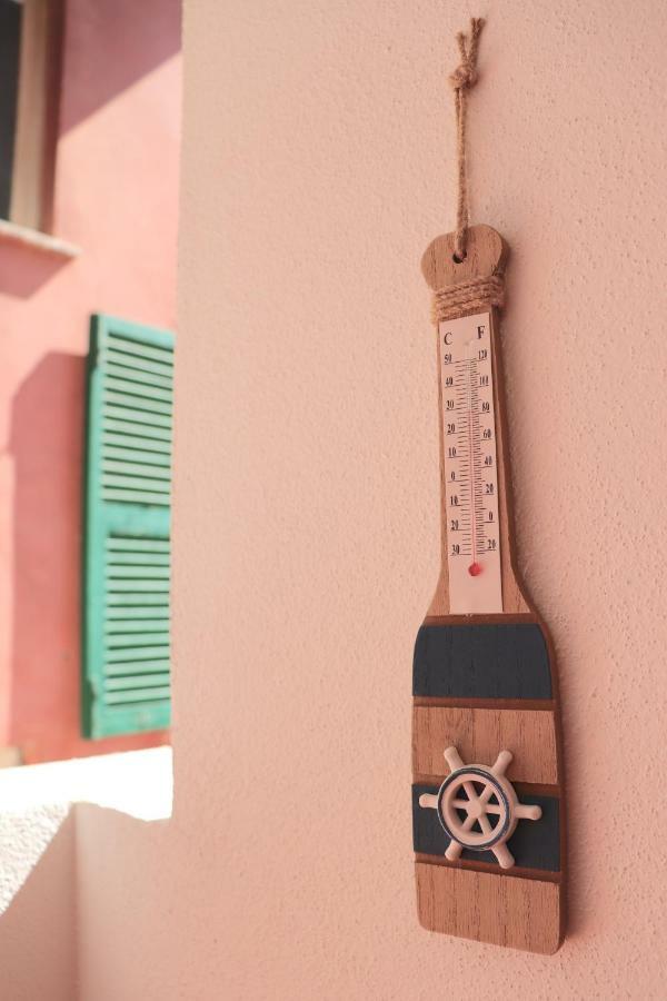 Casa Vacanze Beach House Vicino Alla Stazione Специя Екстериор снимка