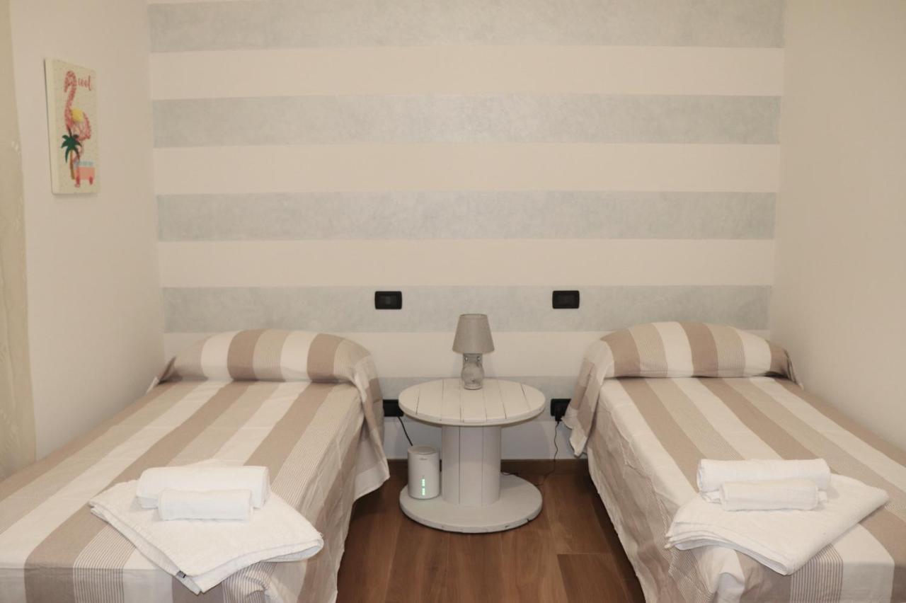Casa Vacanze Beach House Vicino Alla Stazione Специя Екстериор снимка